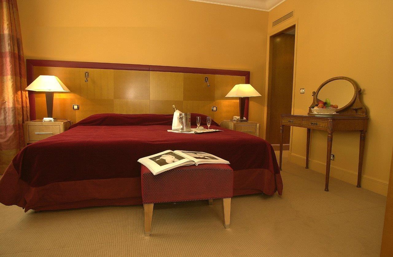 Hotel De Castiglione Paris Room photo